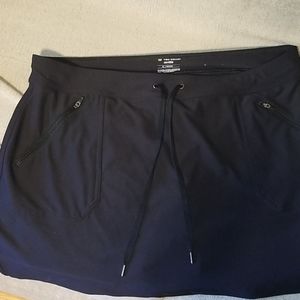 EUC Tek Gear drawstring skort
